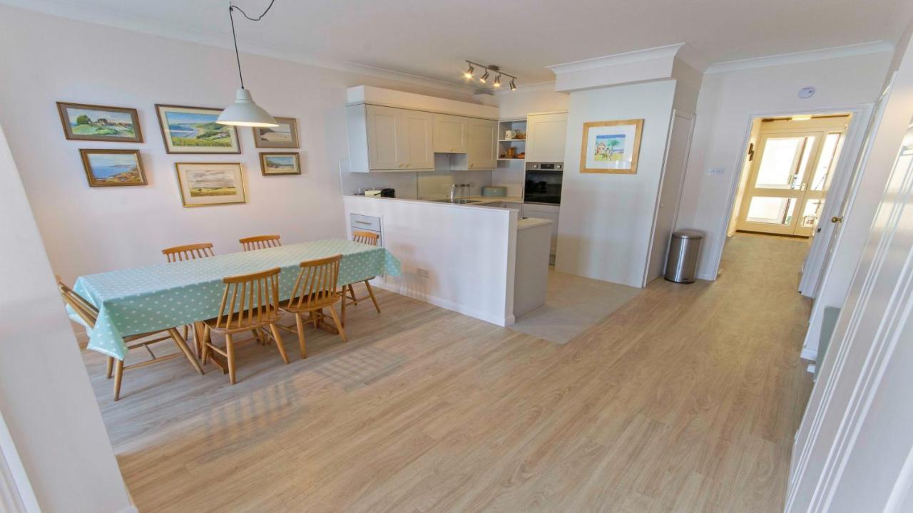 Clifton Court Apt 16 With Indoor Heated Pool & Sea Views 克罗伊德 外观 照片