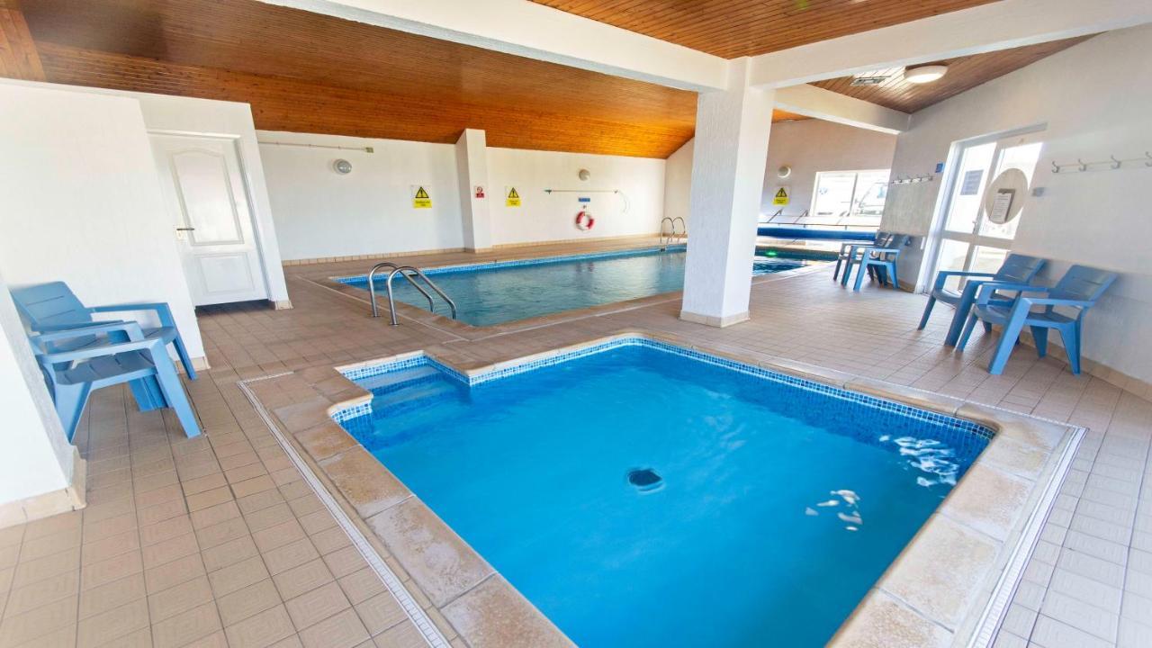 Clifton Court Apt 16 With Indoor Heated Pool & Sea Views 克罗伊德 外观 照片