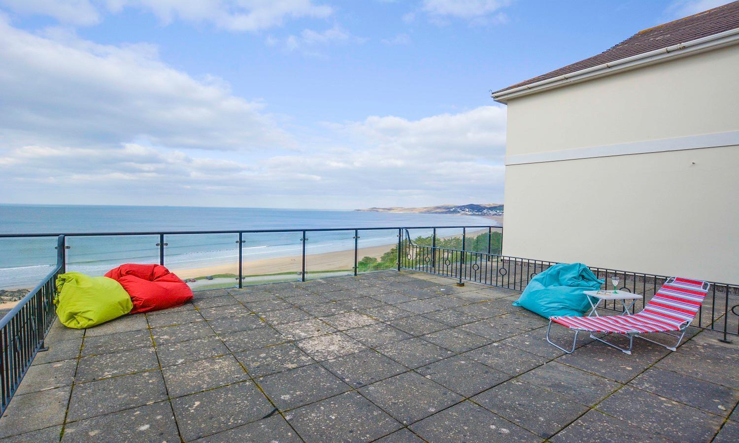 Clifton Court Apt 16 With Indoor Heated Pool & Sea Views 克罗伊德 外观 照片